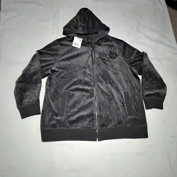 Basic Edition Hoodie NWT - Picture 1 of 3